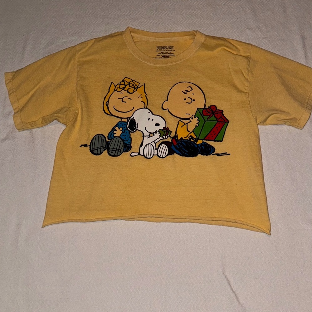 Yellow peanuts crop